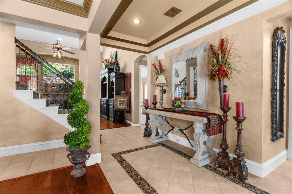 7904 Linksview Drive
