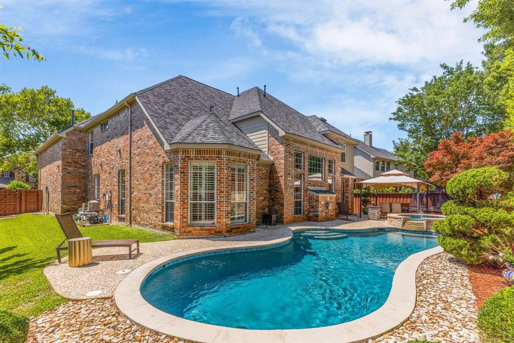 7904 Linksview Drive