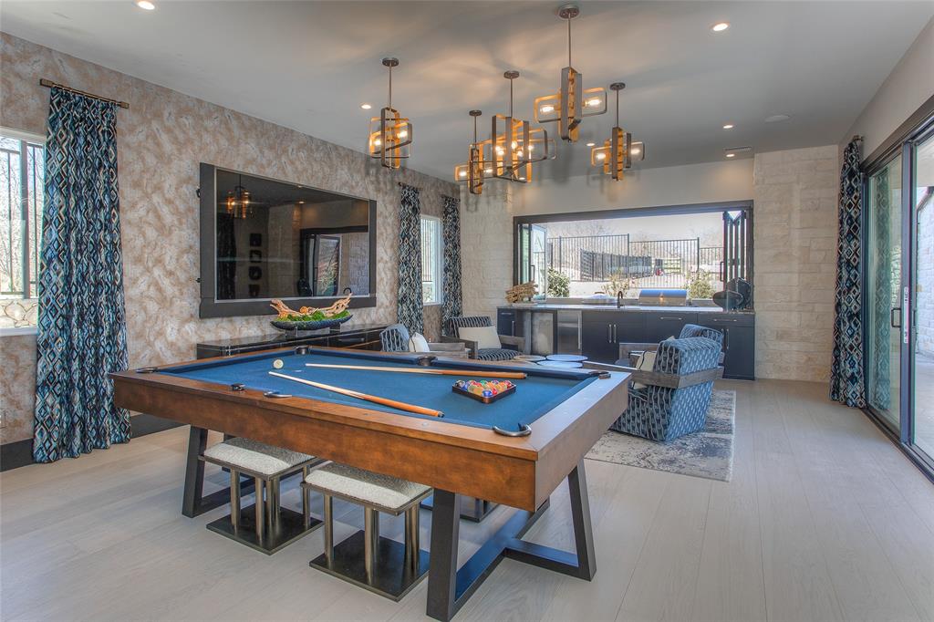 MONTRACHET - Residential