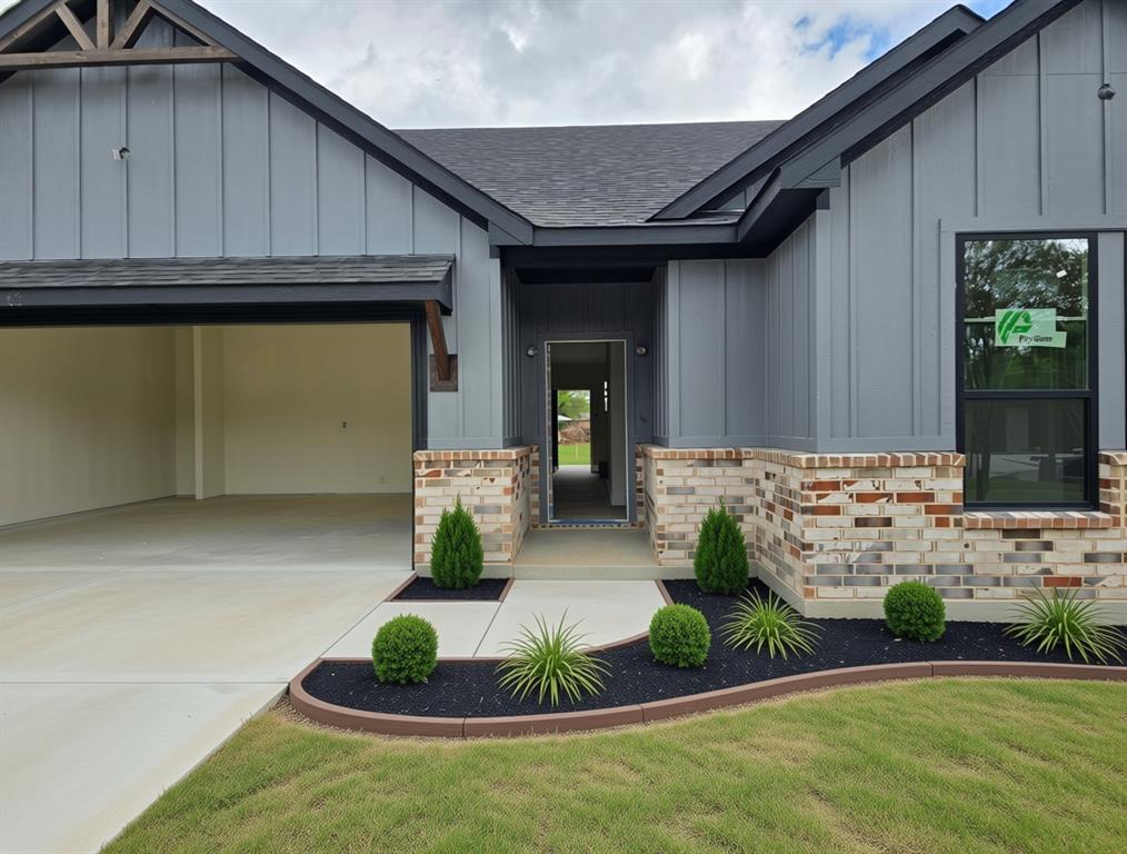 106 Meadow Heath Drive