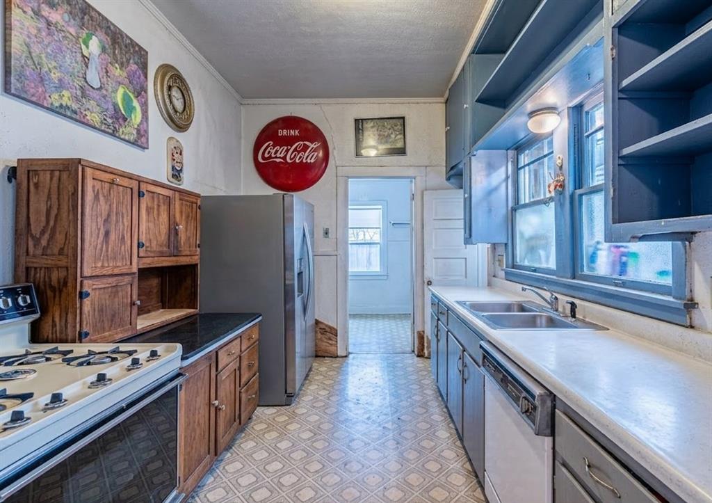 401 N Willomet Avenue