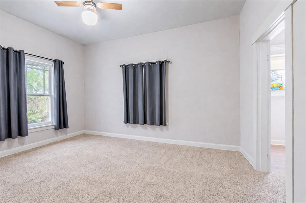 401 N Willomet Avenue