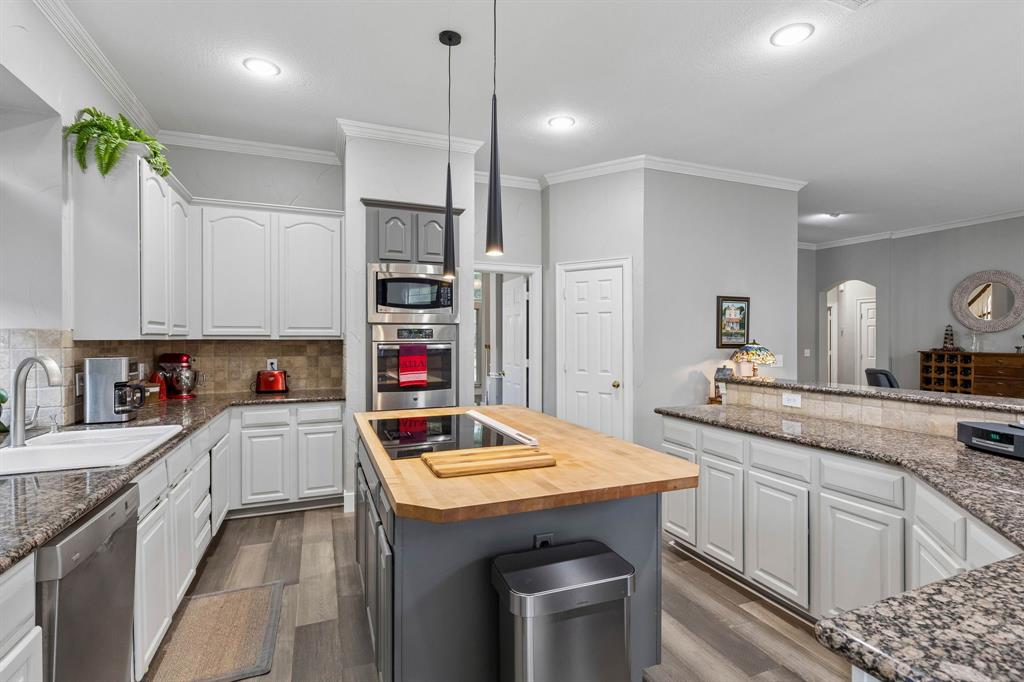 4429 Elmhurst Drive