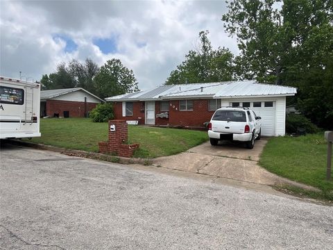 604 E 5th Street Weatherford TX 76086