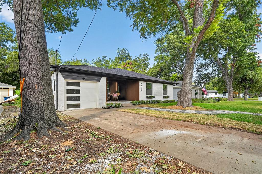 2208 Springhill Drive
