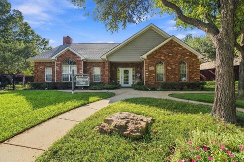 Tiny photo for 1002 Bridges Drive, Arlington, TX 76012 (MLS # 21396625)