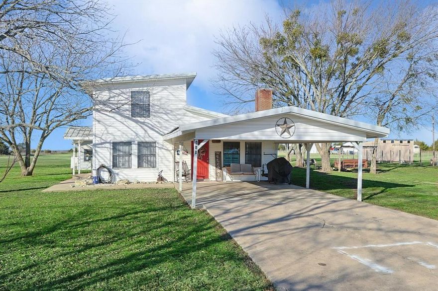 Wonderful country style home on a little over 5 acres. 3 bedrooms, 2 bathrooms. Family room with brick wood burning fireplace. Metal roof. Utility shed with large storage and area for tools and mower. Great location in growing Van Alstyne.