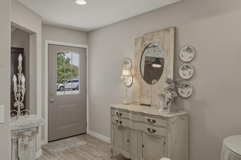 917 Rough Hollow Drive