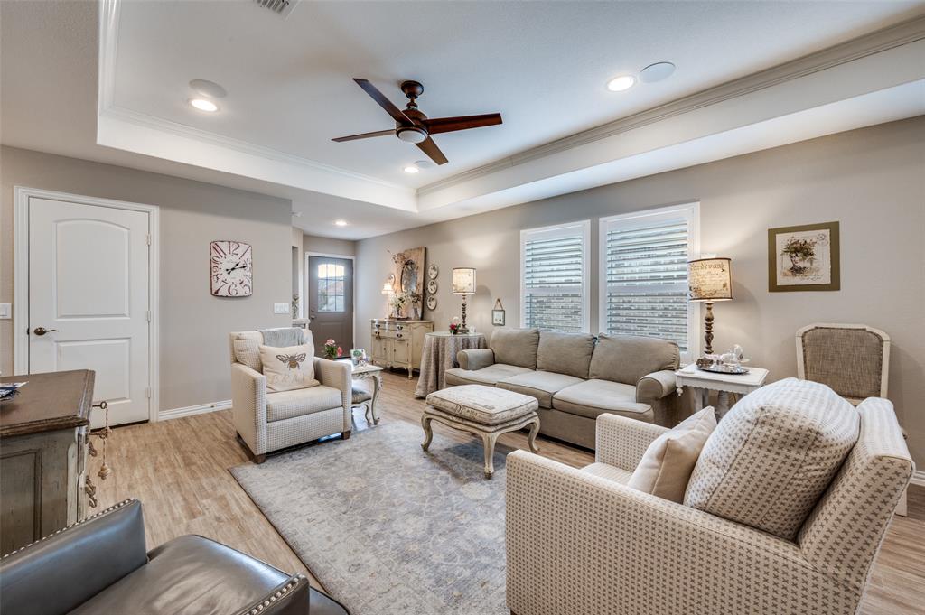 917 Rough Hollow Drive