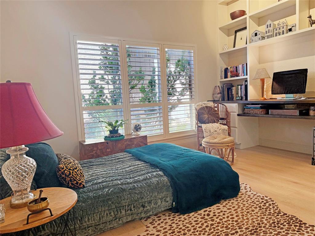 High Hollows Condo - Residential