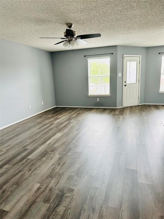 Lloyd Add Tr 8 - Residential Lease