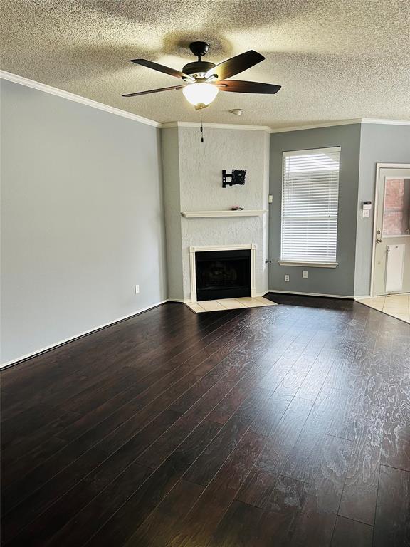 Lloyd Add Tr 8 - Residential Lease