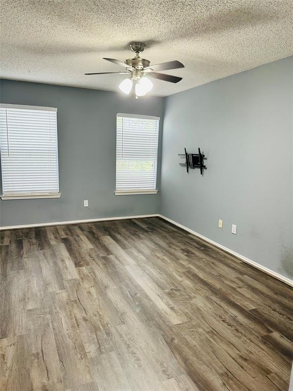 Lloyd Add Tr 8 - Residential Lease