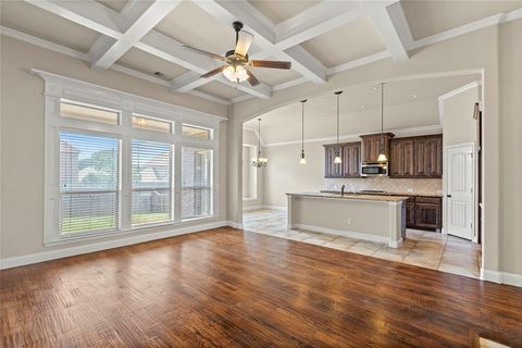 612 Buelwood Court DeSoto TX 75115