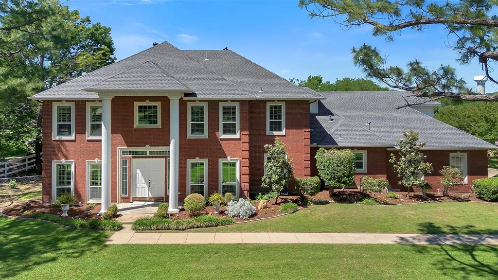 1005 Simmons Drive