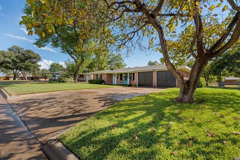 Tiny photo for 1420 Rolling Hills Drive, Graham, TX 76450 (MLS # 21101935)