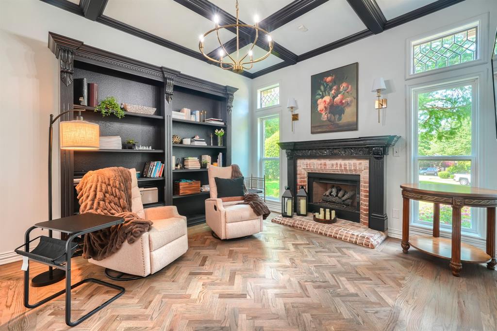 504 Pine Island Circle