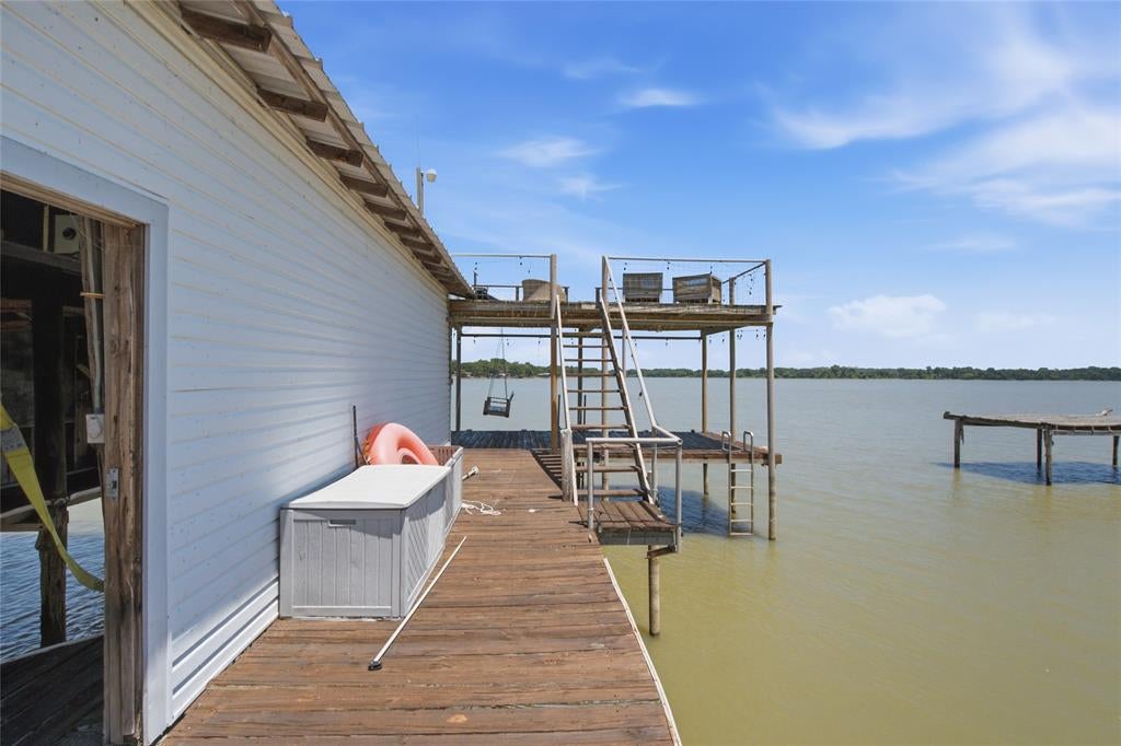 6820 Briar Road