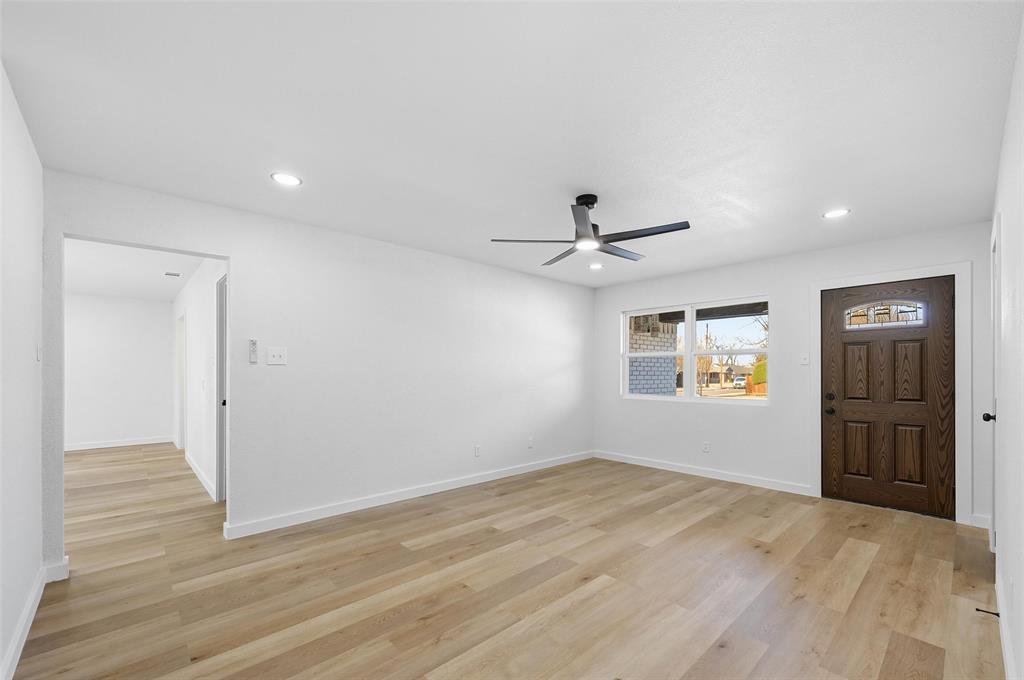 11004 Delford Circle