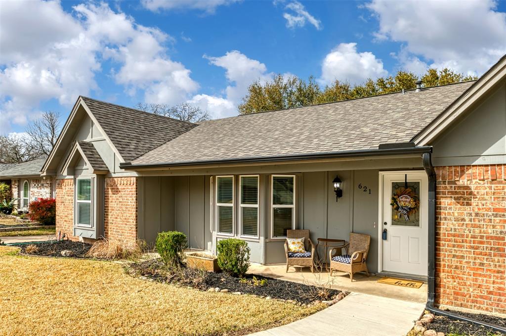621 Sandlin Drive