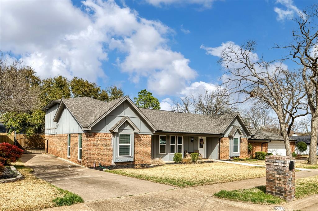 621 Sandlin Drive