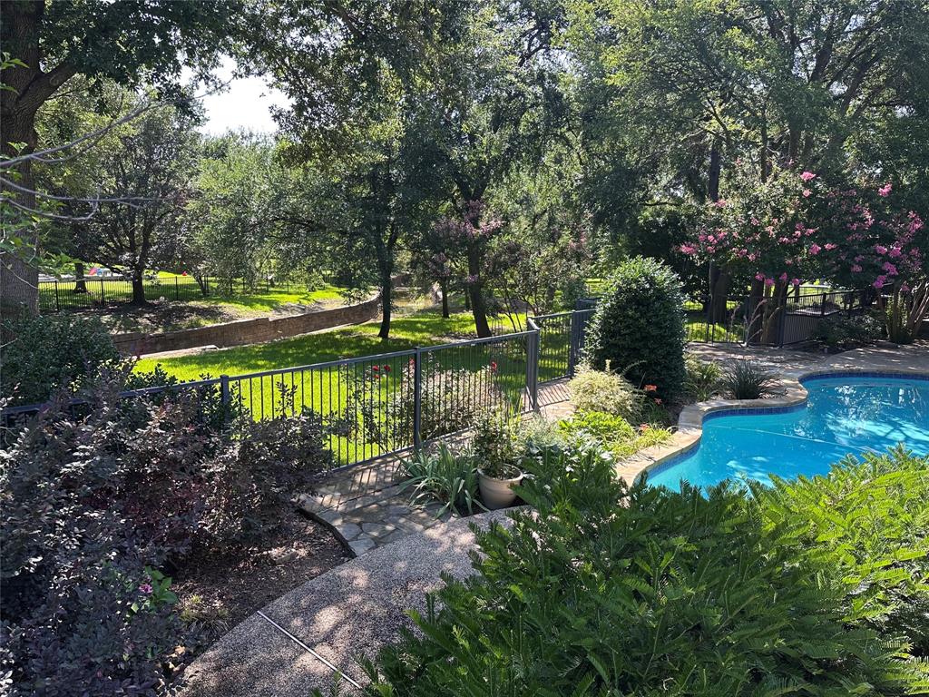 2308 Aberdeen Bend