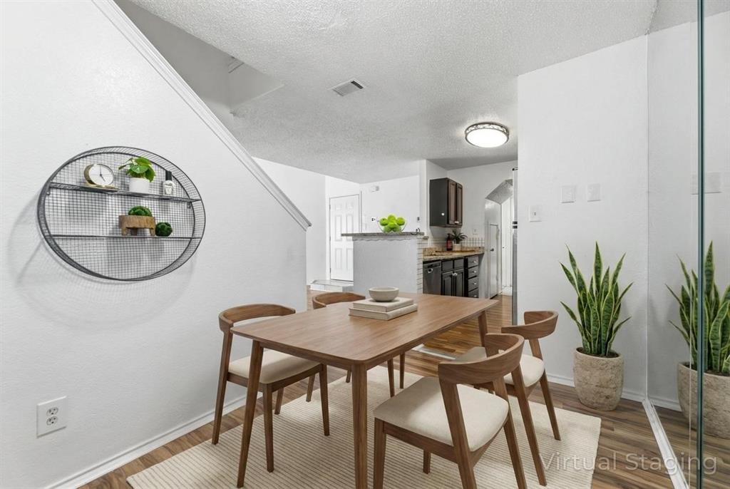 Arlington Oaks Condo - Residential