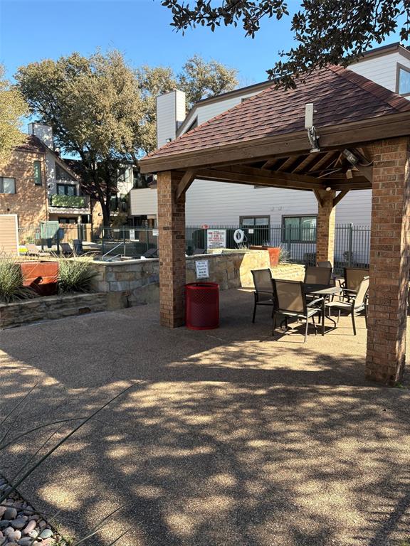 Arlington Oaks Condo - Residential