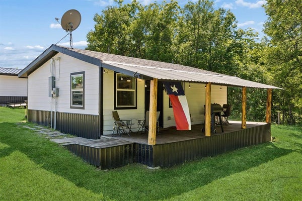 111 MITCHELL RD, SHERMAN, TX 75090 - Image b79789cd053fcf1fd6c51ccf3d64d596/2253938708