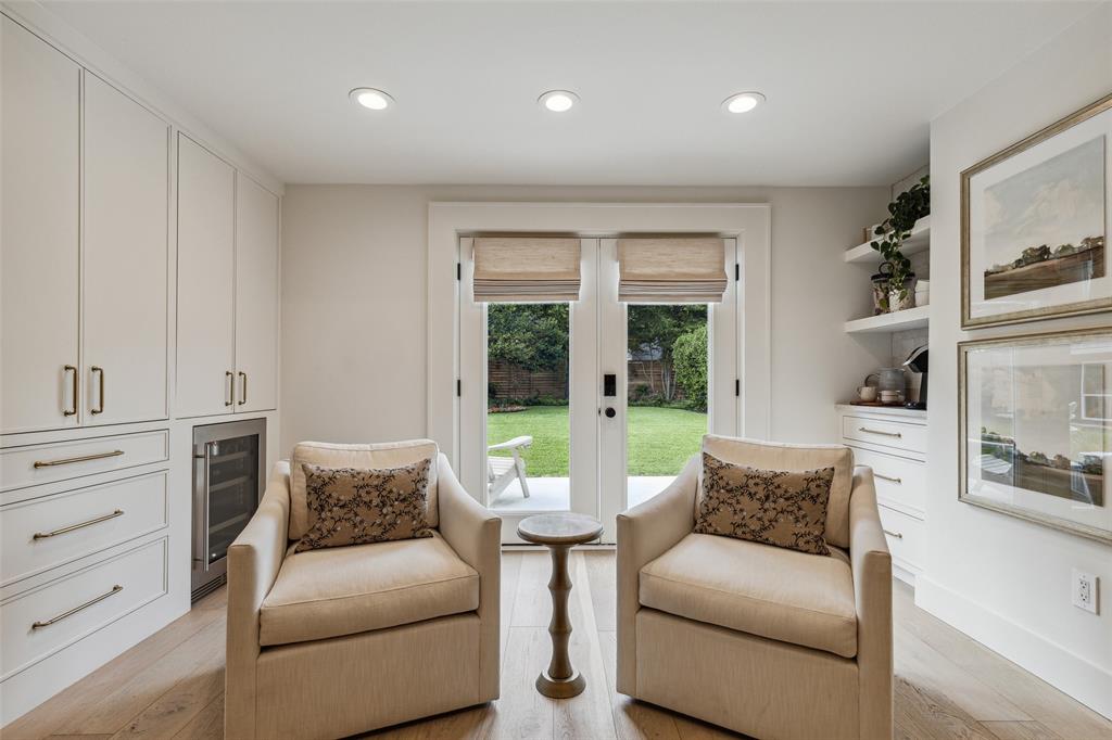 LOUISE B SEELY - Residential