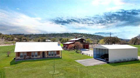 800 Quarter Horse Circle Kingsland TX 78639