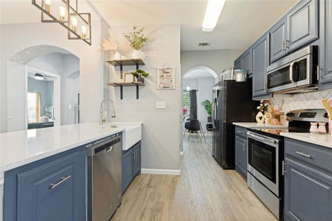 Photo of 3616 Eagle Nest Street, Fort Worth, TX 76106 (MLS # 21392125)
