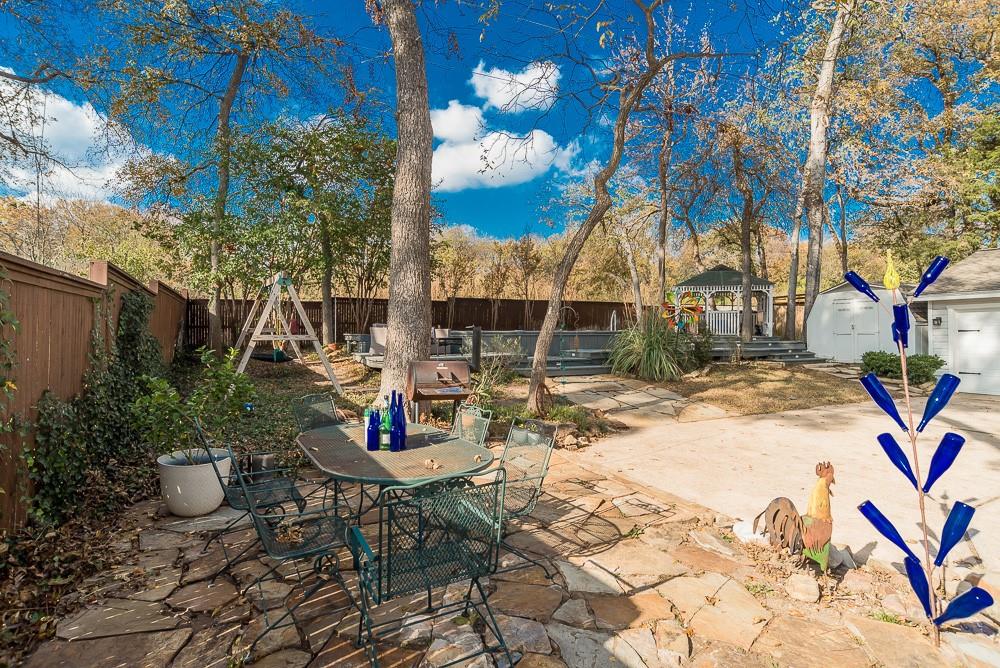 CASA LINDA FOREST - Residential