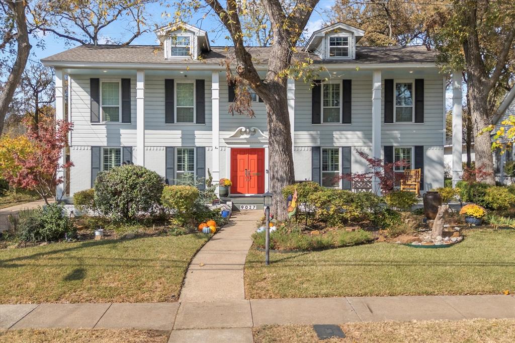 CASA LINDA FOREST - Residential