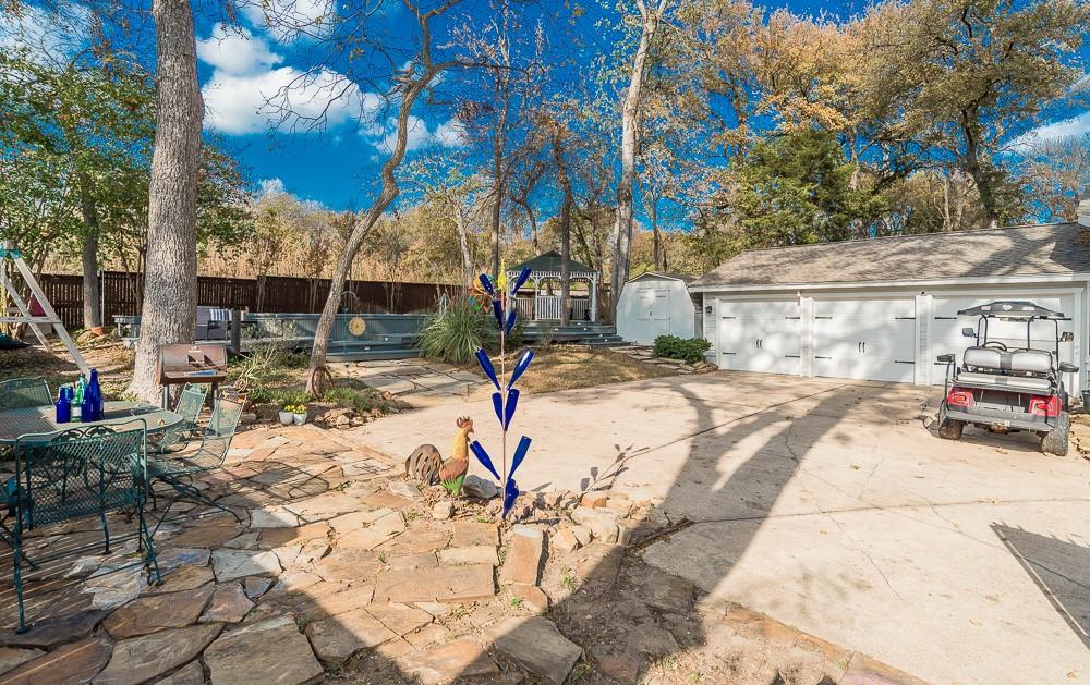 CASA LINDA FOREST - Residential