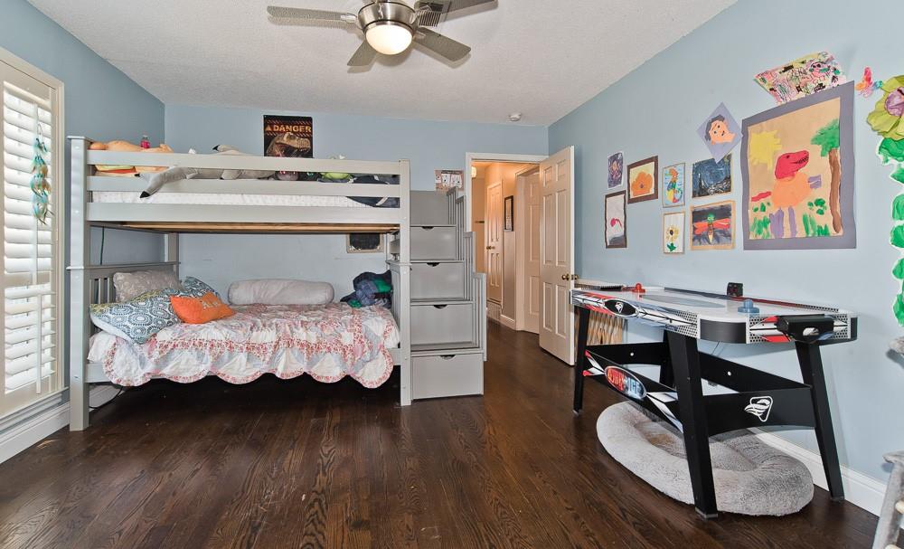 CASA LINDA FOREST - Residential