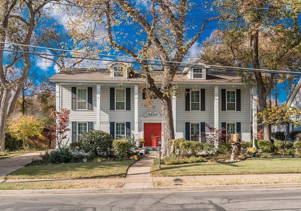 CASA LINDA FOREST - Residential