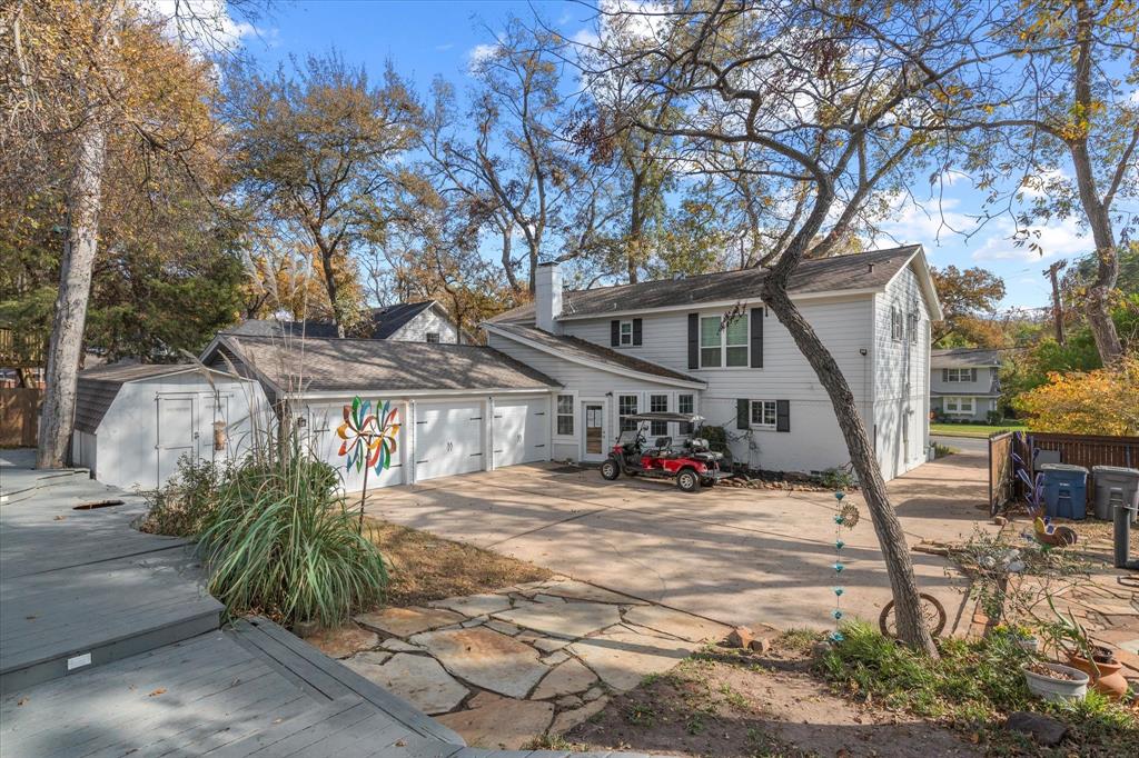 CASA LINDA FOREST - Residential