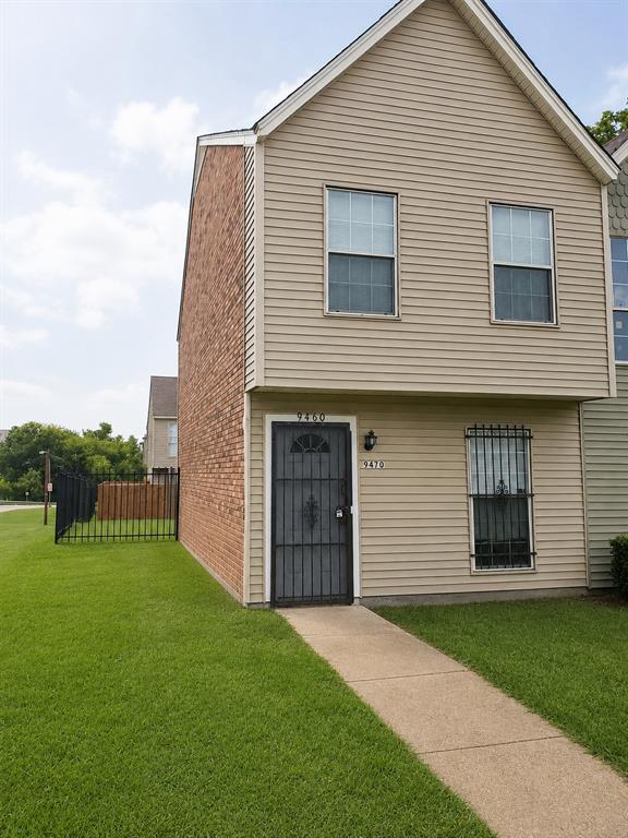 Photo 1 of 1 — 9460 Olde Towne Row, Dallas, TX 75227