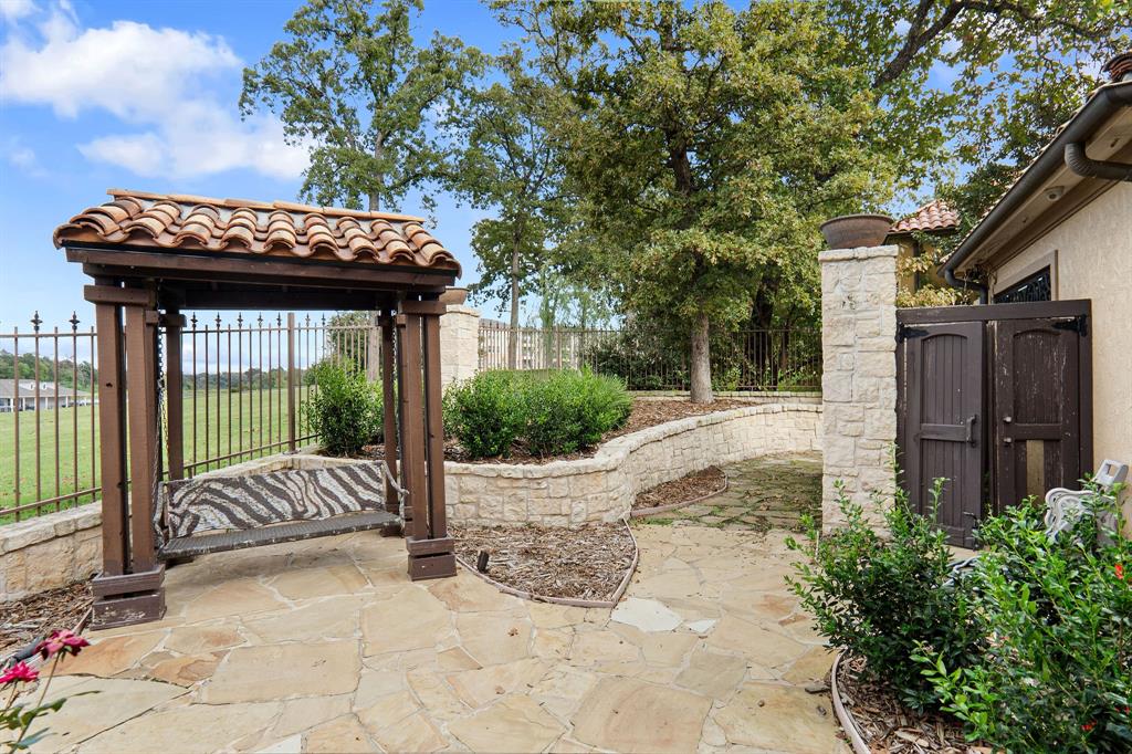 TYLER CASCADES - Residential