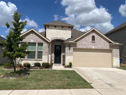Photo of 852 Reynolds Drive, Fate, TX 75087 (MLS # 21388784)