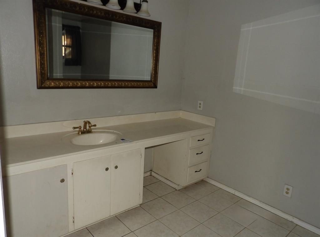 J Sloan - Residential