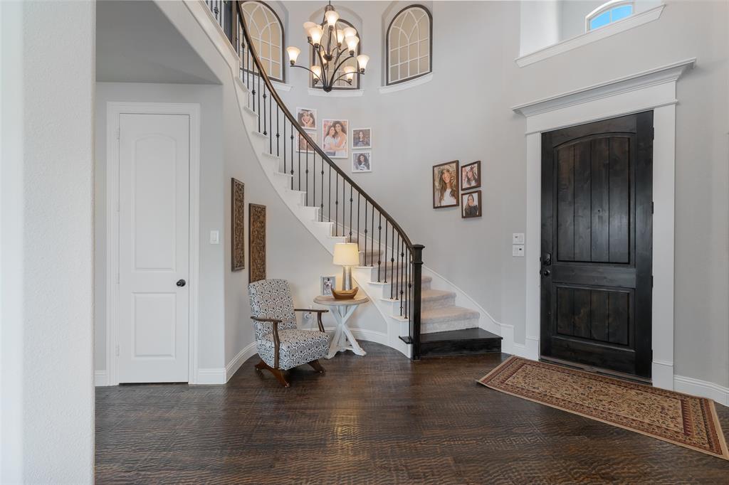 760 Ascot Court