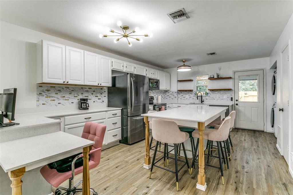 174 Merlin Way