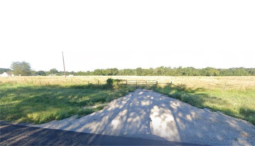 10.10 Acres in Quitman, TX – No Restrictions! Discover the freedom of country living on this beautiful 10.10-acre property located just outside Quitman, Texas. With no restrictions, the possibilities are endless — bring your farm animals, build your dream home, set up a barndominium, or create the perfect weekend retreat. The land features open grassy areas ideal for grazing or building, along with scattered mature trees that add natural beauty and shade. Enjoy the peace and privacy of rural life while still being conveniently close to town amenities, schools, and Lake Fork for world-class fishing and recreation. Whether you’re looking for a small farm, homestead, or investment property, this tract offers the space and freedom you’ve been looking for.  Power and utilities available at the road. Come make this beautiful piece of East Texas your own! Buyer and buyers agent to verify all information
