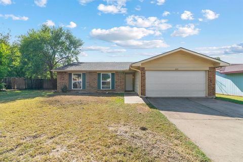 205 Willow Creek Lane Fort Worth TX 76134