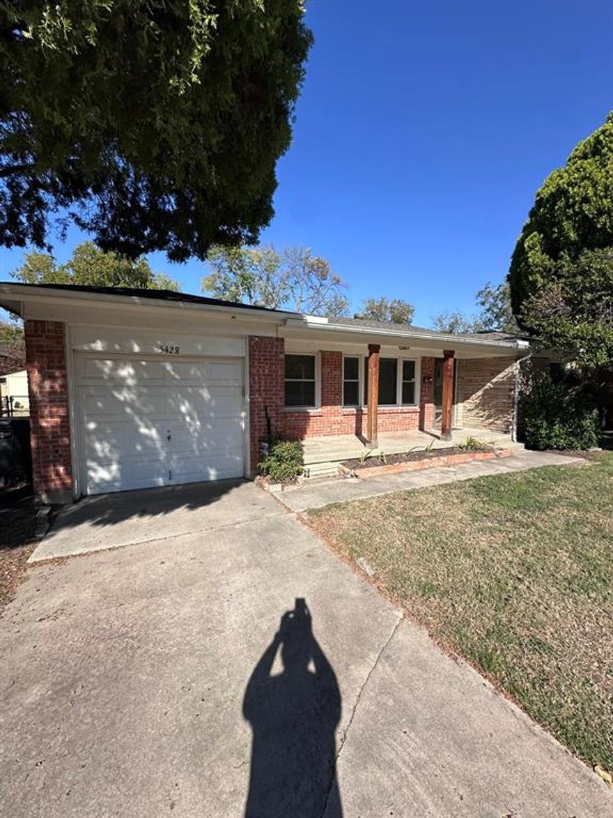 3 bed 2 bath home conveniently located near Fort Worth’s New River District! Located in sought after Burton Hills Elementary school district. Home features energy efficient windows throughout and hardwood floors in all bedrooms and living space. Home has a freshly painted interior. Kitchen features stainless steel appliances, vinyl flooring and granite counter tops. Storage building in back yard. Stackable washer and dryer are included. Lawn maintenance also included. Pets considered on a case by case basis.