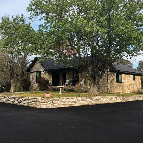 208 W 7th Street W Weatherford TX 76086