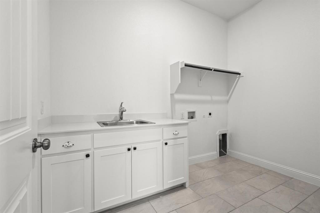 Estates Of Lakeshore Ph I The - Residential