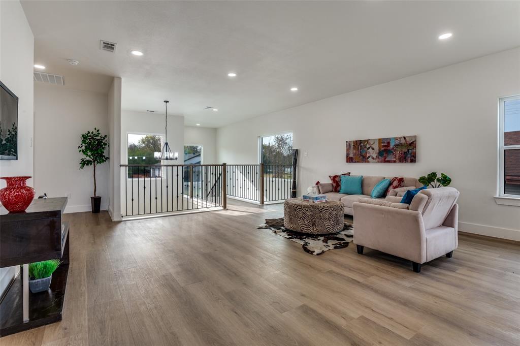 Miss Carrie Gilroy - Residential